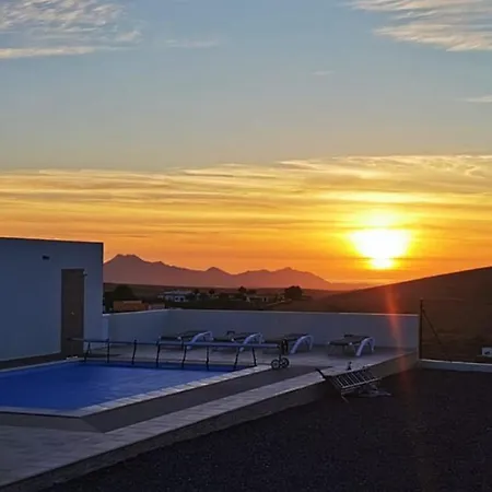 Ada Enjoy * Tesejerague