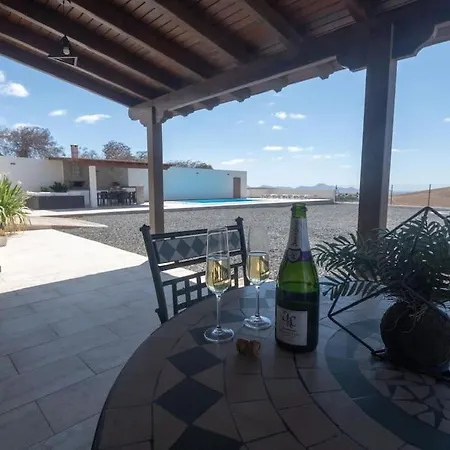 Ada Enjoy Βίλα *